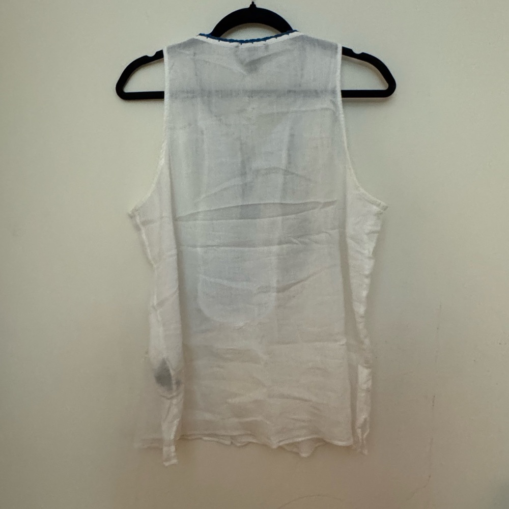 Embroidered White and Blue gauze Sleeveless Top - Picture 4 of 5